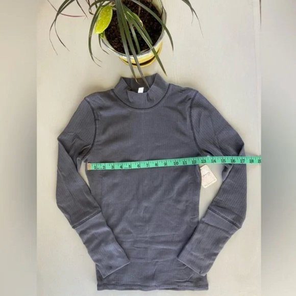 NWT Free People The Rickie Top in Charcoal - Picture 4 of 7